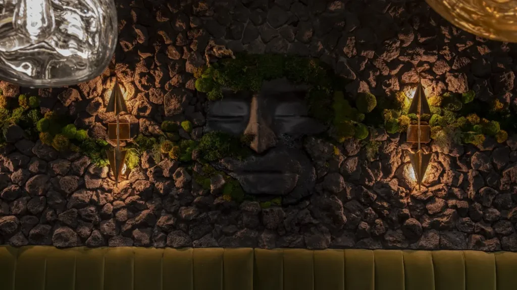 A Jungle-Themed Bar in Las Vegas